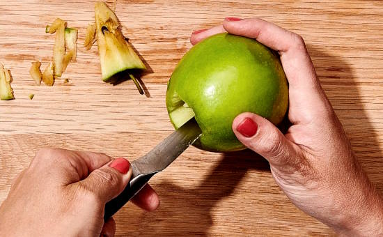 remove apple core with seeds