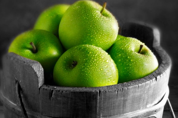 Apples